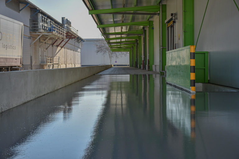 Pavimentos industriales mallorca, suelo hecho para Palma Fruit